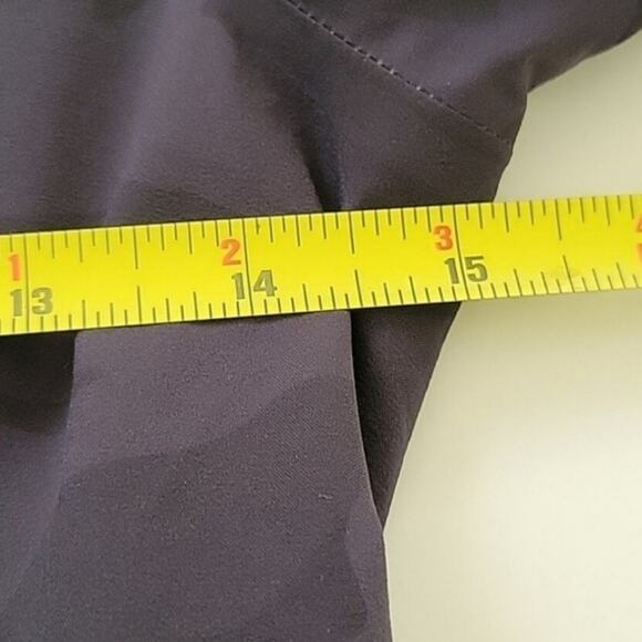 Lululemon Break A Trail Jacket - Picture 9 of 11